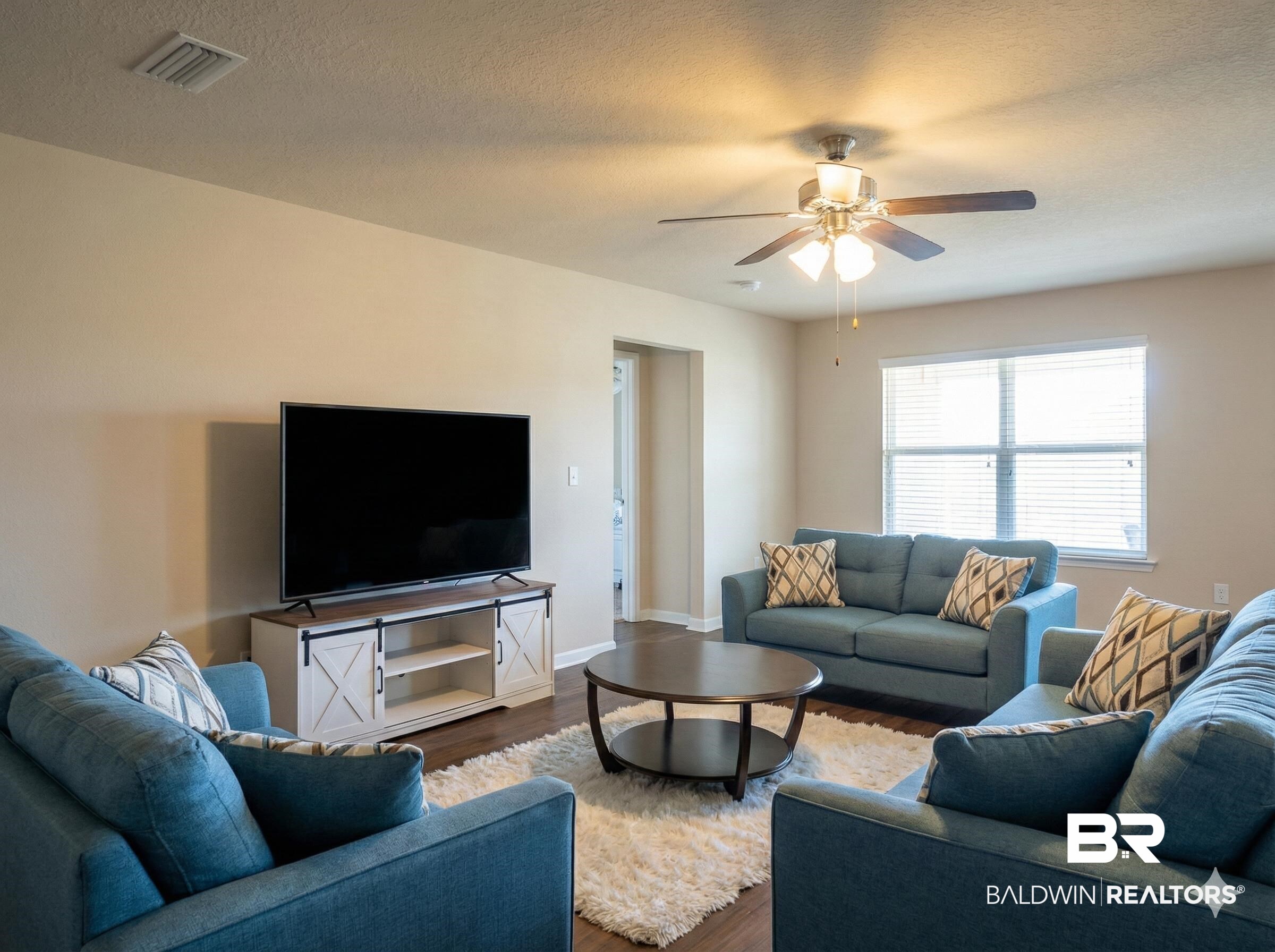 413 Arbury Lane Mobile, AL 36608 - Photo 4 of 13 Living Room