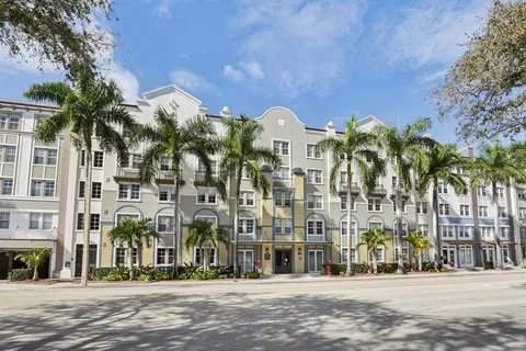 $300,000 | 533 Northeast 3rd Avenue, Unit 321, Fort Lauderdale, FL 33301