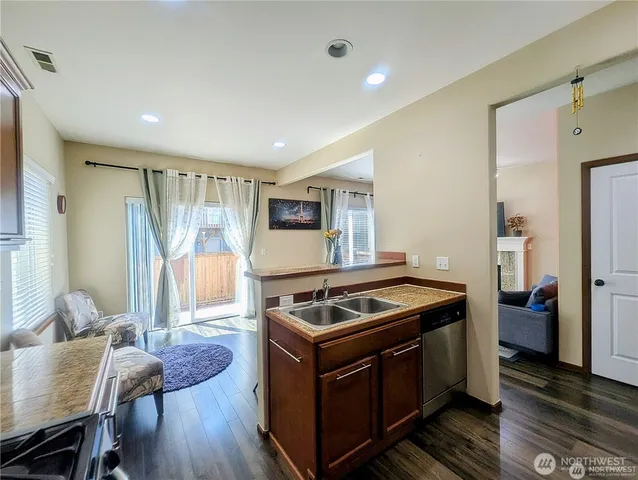 $3,300 | 2016 171st Street Southwest, Lynnwood, WA 98037