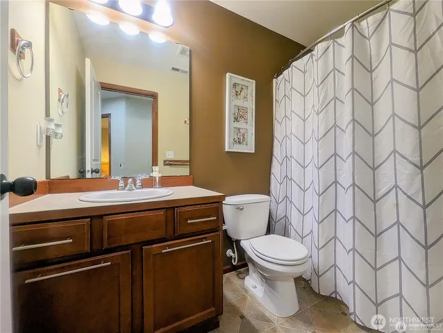 $3,300 | 2016 171st Street Southwest, Lynnwood, WA 98037