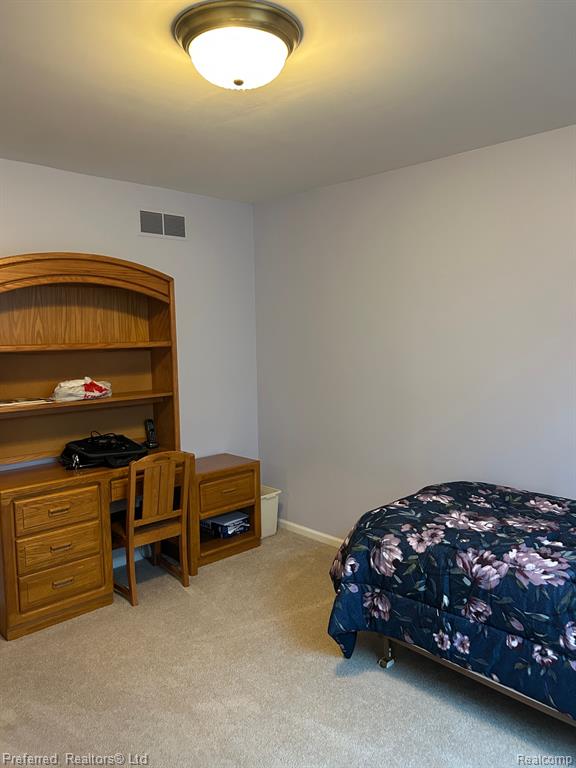 24584 Ridgeview Drive Farmington Hills, MI 48336 - Photo 29 of 50