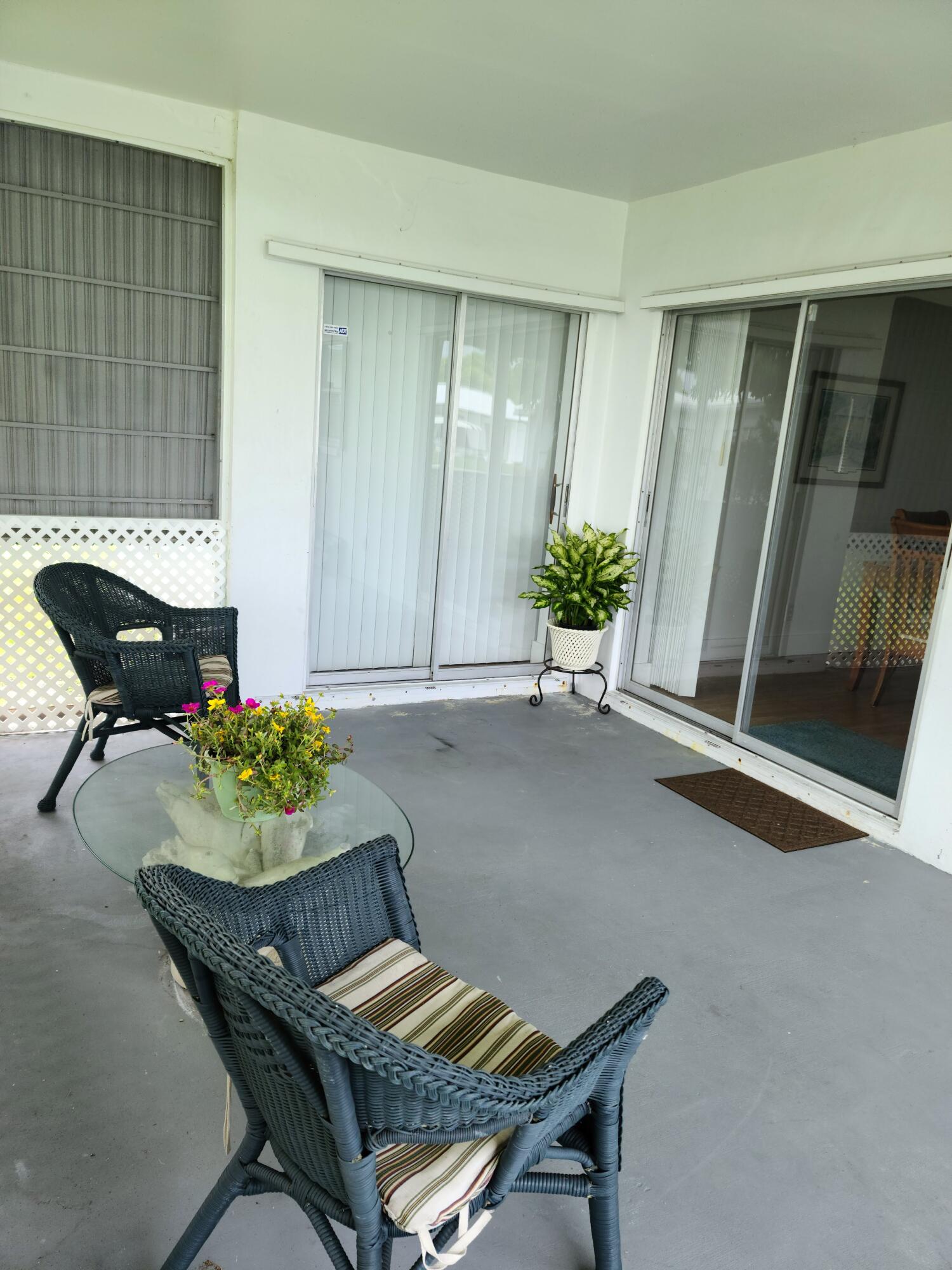 6811 Northwest 75th Street Tamarac, FL 33321 - Photo 16 of 17 Back Porch