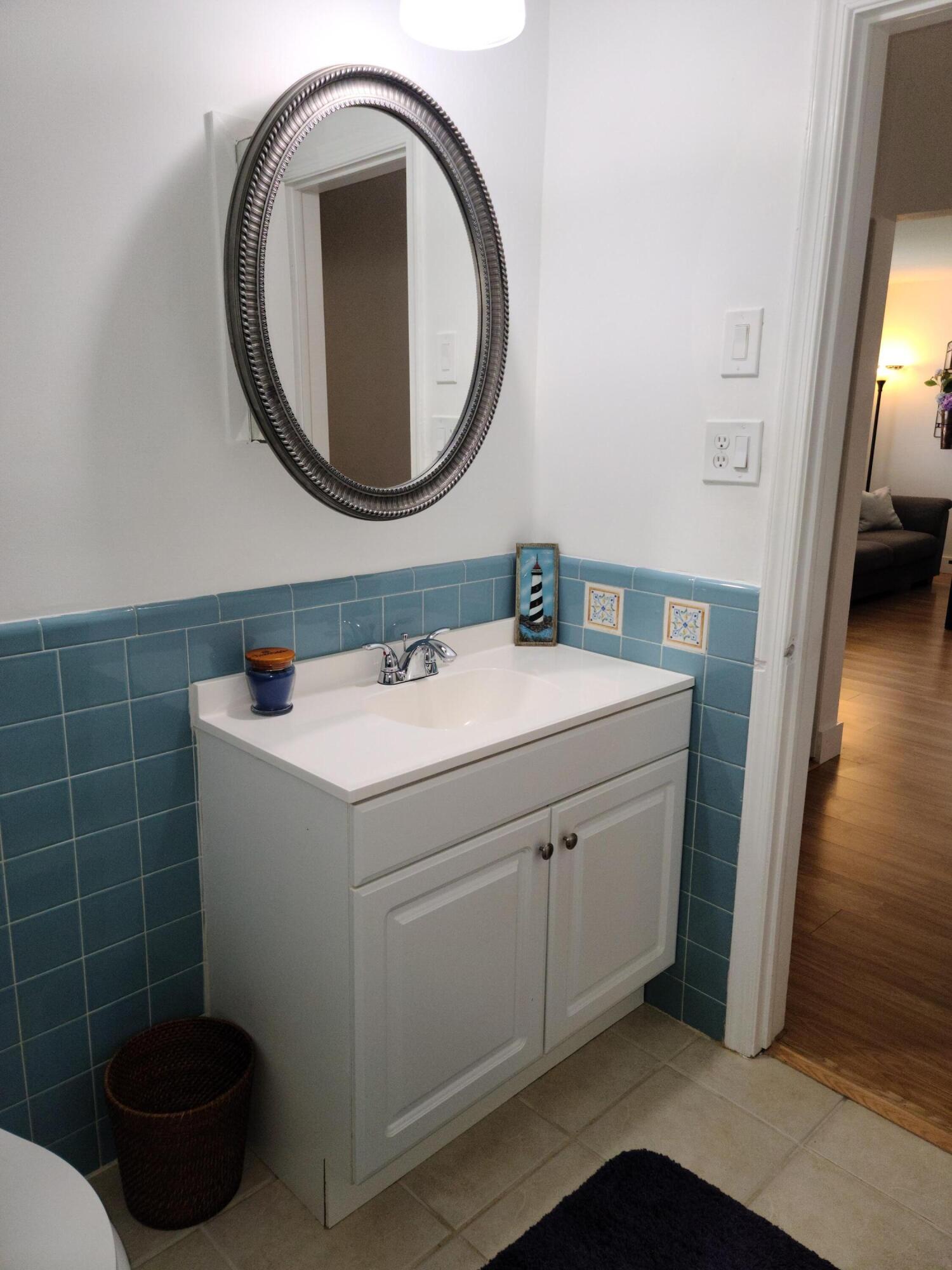 6811 Northwest 75th Street Tamarac, FL 33321 - Photo 9 of 17 Bathroom (2)