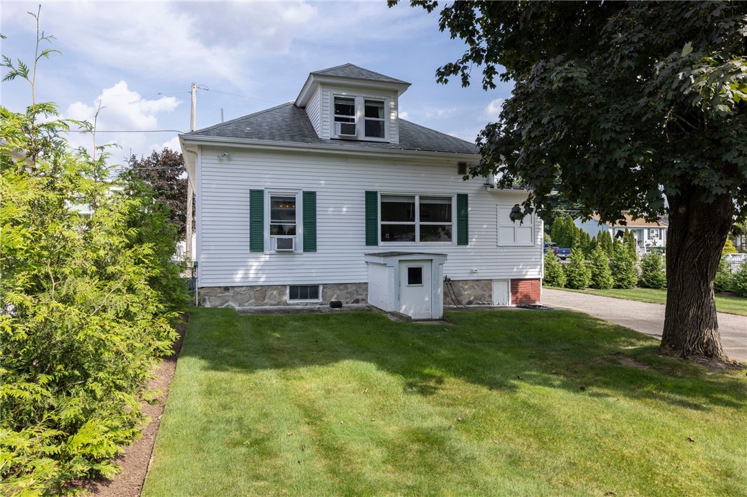 5 St Hughes Street Woonsocket, RI 02895 - Photo 31 of 35