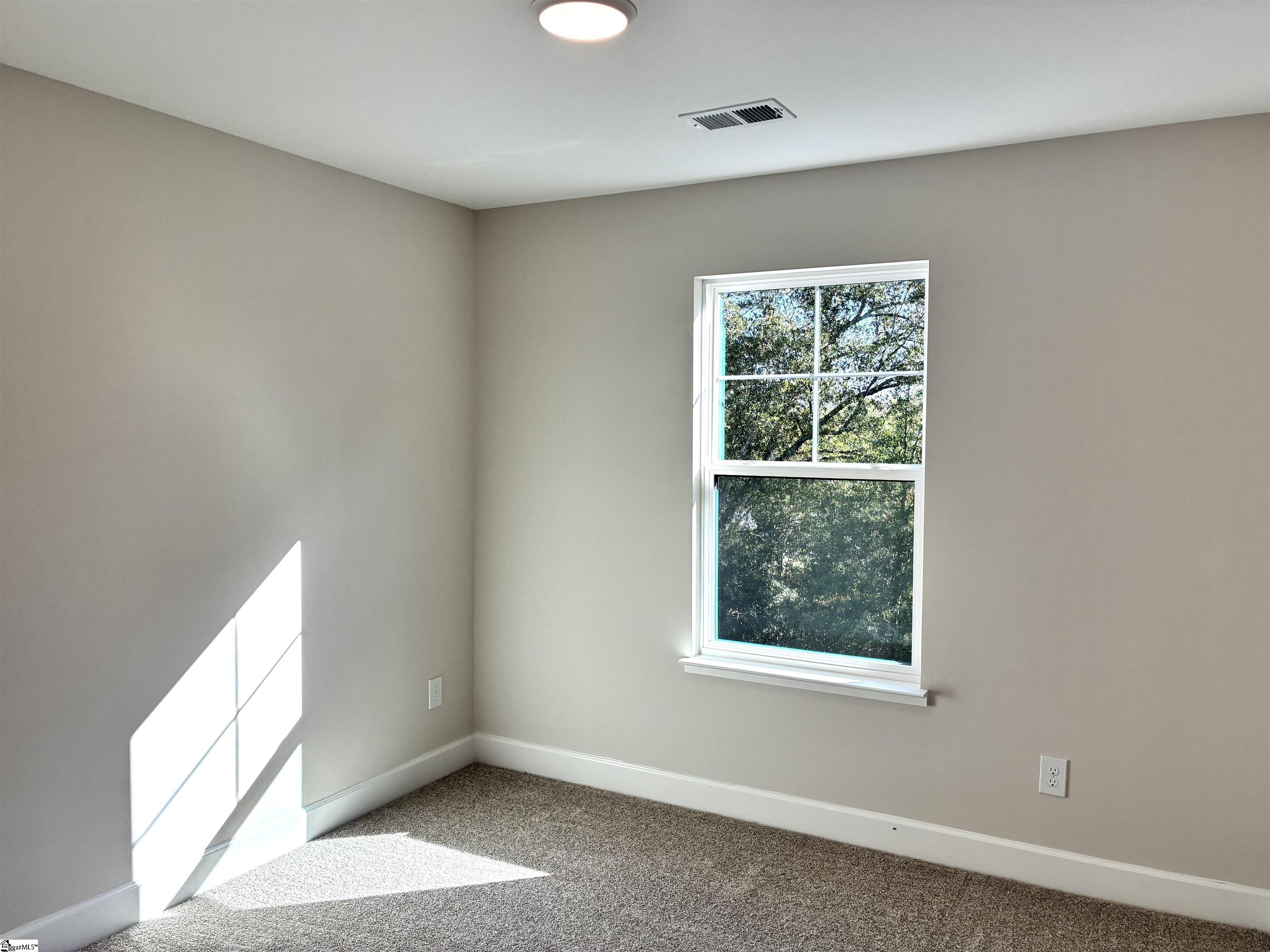 400 Rdg Pk Lane Greenville, SC 29607 - Photo 12 of 26 Gallery Image 12