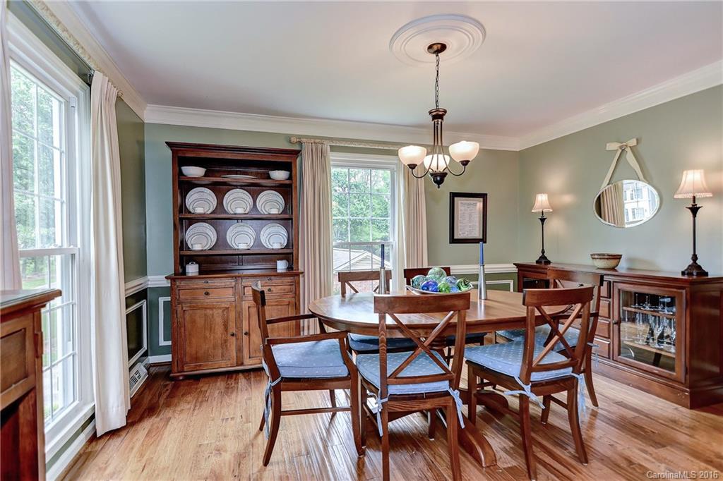 8203 Prince George Road Charlotte, NC 28210 - Photo 4 of 24 Gallery Image 4