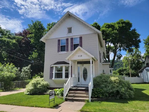 $424,900 | 113 East Sarnia Street, Winona, MN 55987