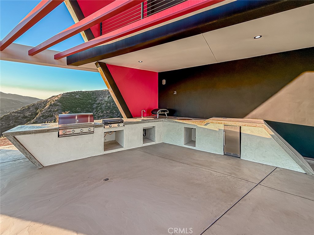 2514 Cayman Road Malibu, CA 90265 - Photo 65 of 73 a view of a kitchen with an entryway
