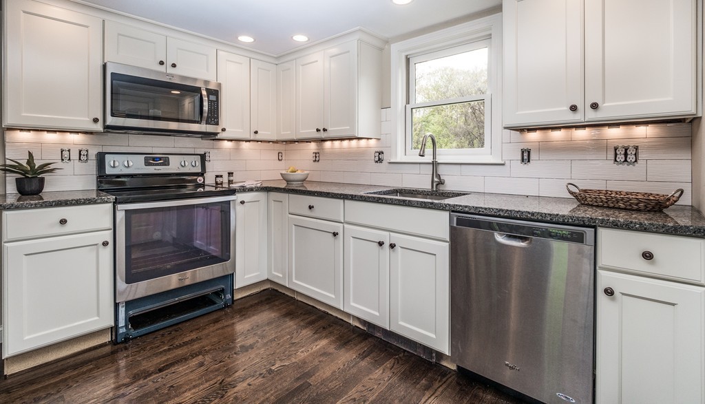 94 Chamberlain Road Westford, MA 01886 - Photo 3 of 14