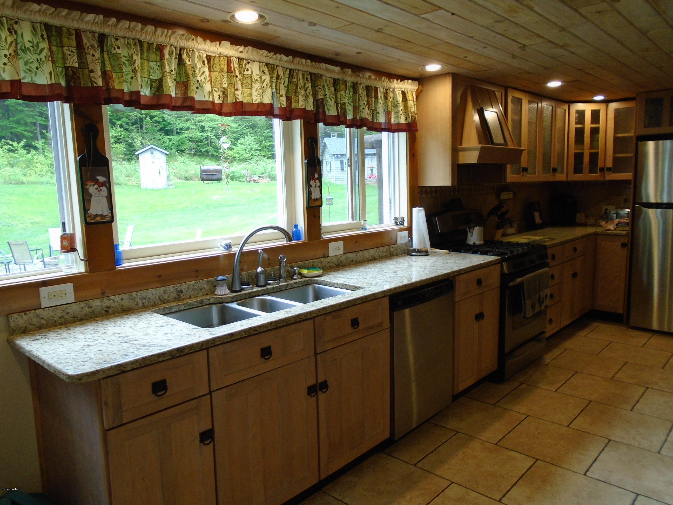 1350 South Main Road Otis, MA 01253 - Photo 12 of 56 a kitchen with lots of counter top space