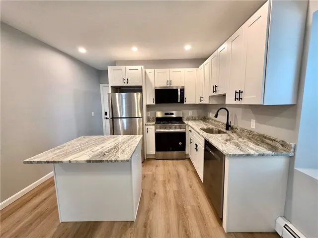 $2,500 | 73 Vernon Street, Unit 3, Providence, RI 02903