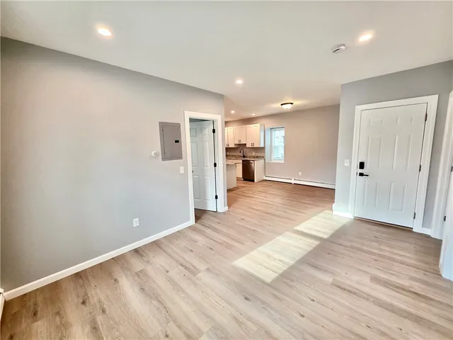 $2,500 | 73 Vernon Street, Unit 3, Providence, RI 02903