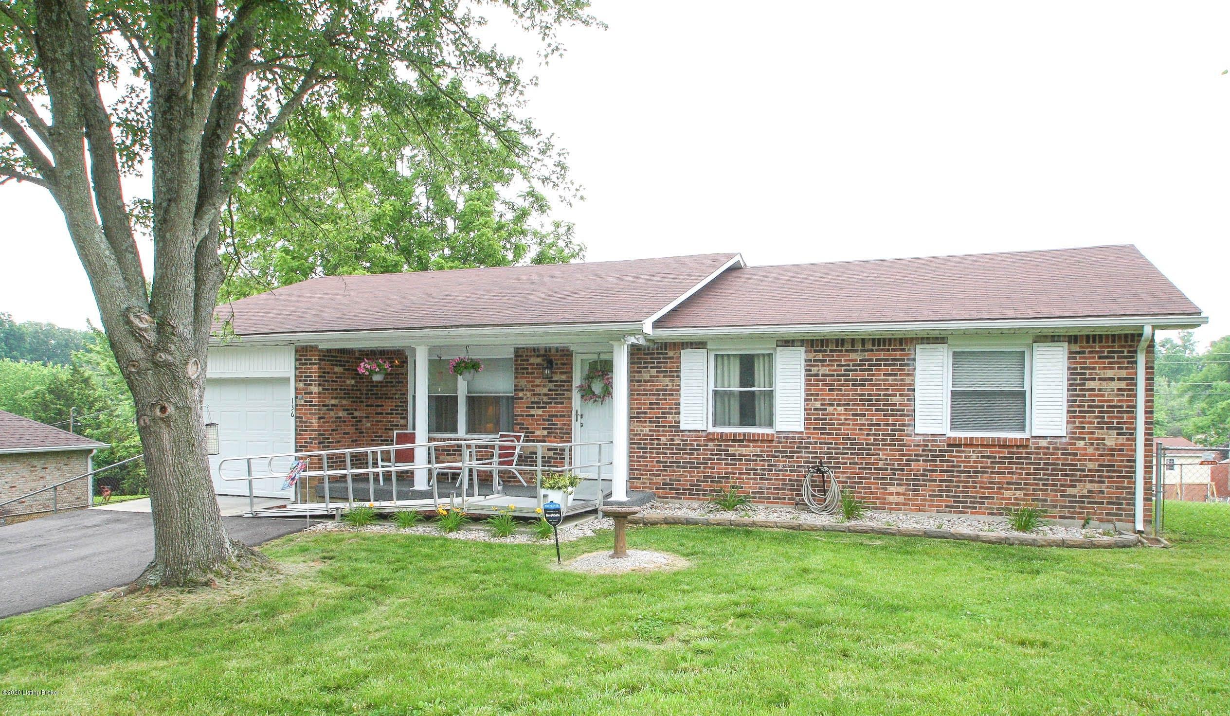 136 Oak Ridge Drive Radcliff, KY 40160 - Photo 1 of 19 136 Oak ridge-8071-2