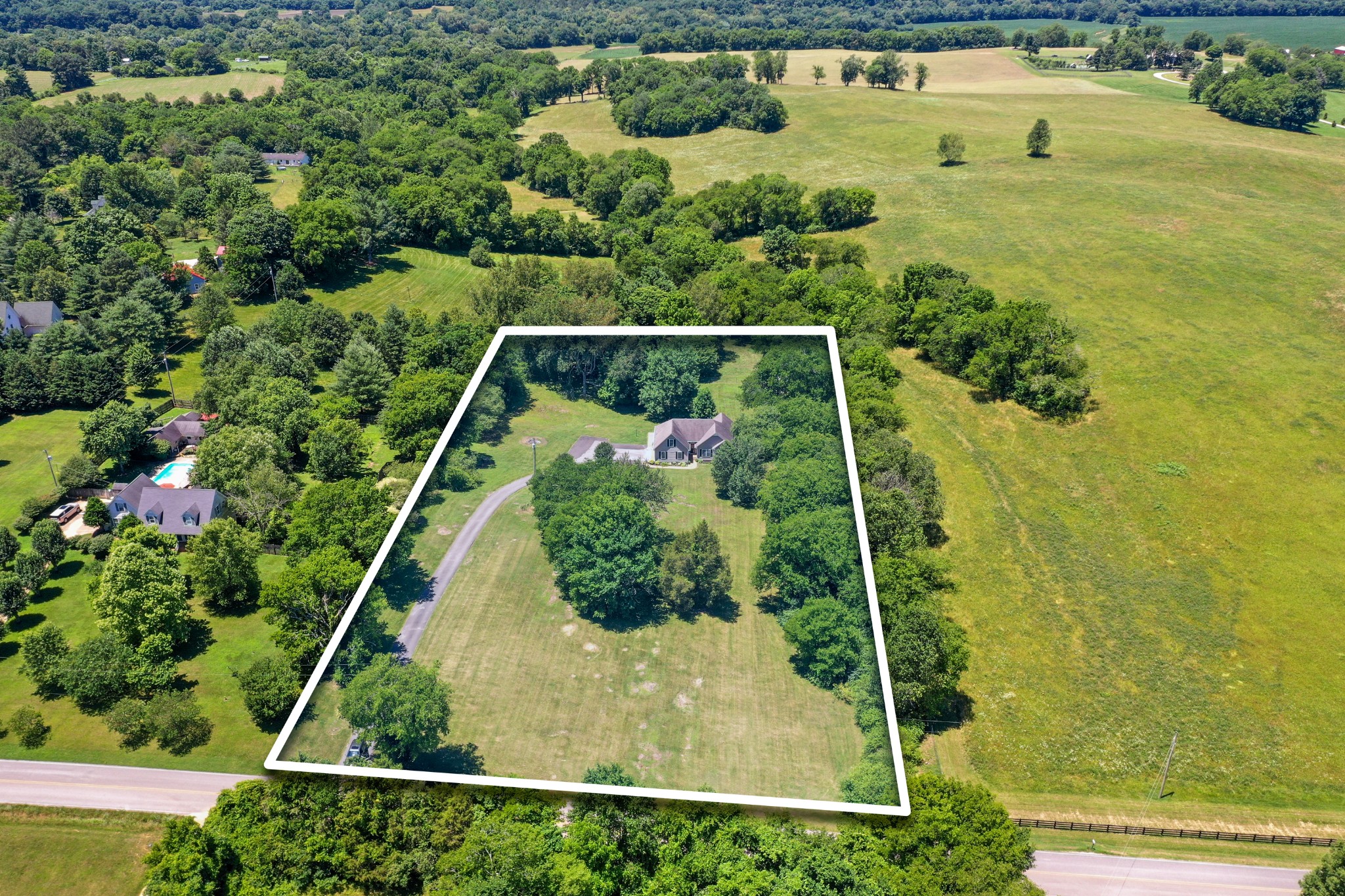 3702 Jimmy Gray Robinson Road Williamsport, TN 38487 - Photo 1 of 43 Gallery Image 1