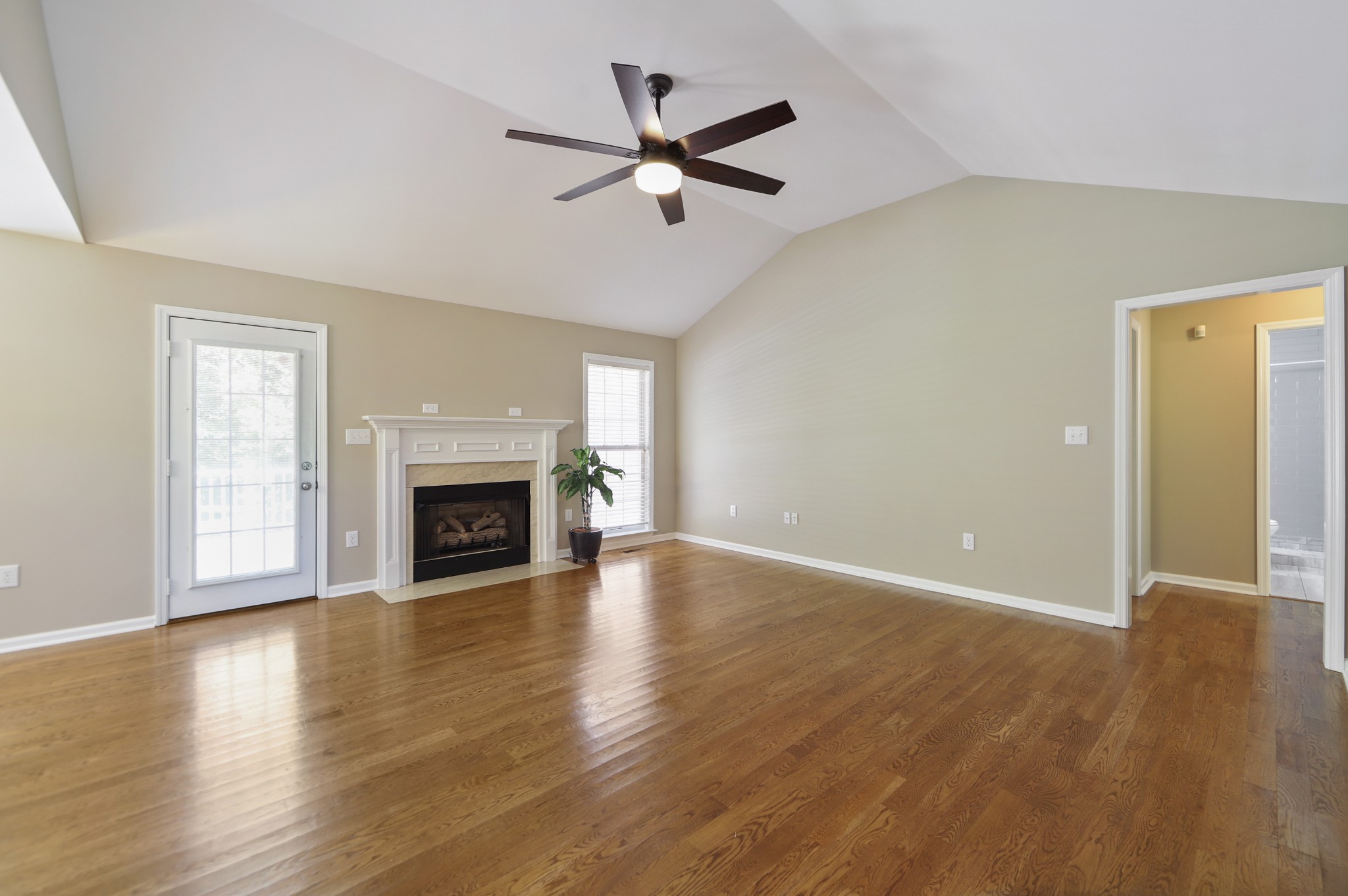 3702 Jimmy Gray Robinson Road Williamsport, TN 38487 - Photo 13 of 43 Gallery Image 13
