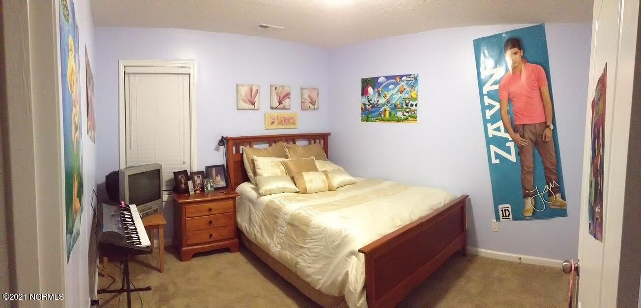 280 Station House Road New Bern, NC 28562 - Photo 20 of 33 Pan Lav Room