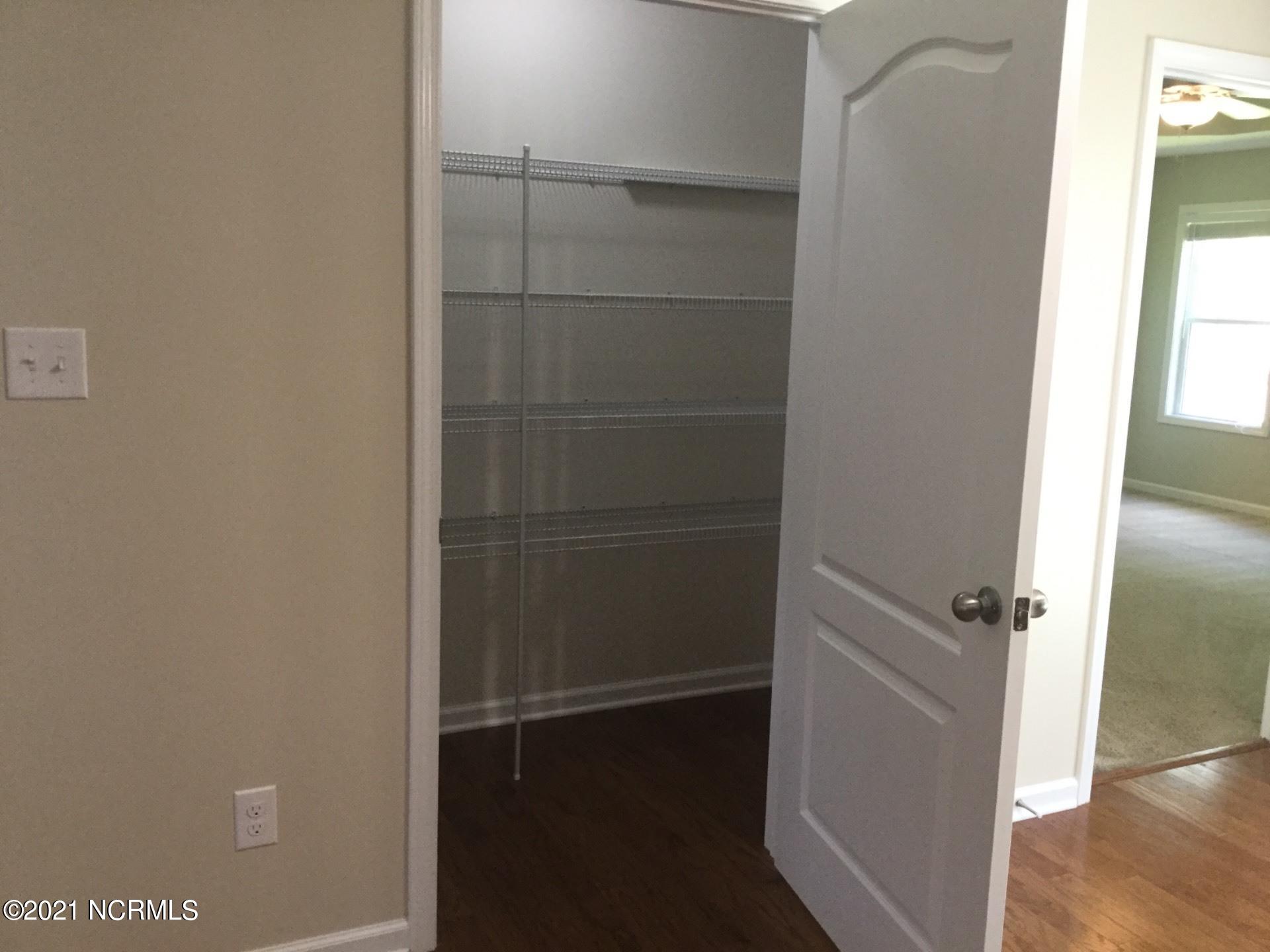 280 Station House Road New Bern, NC 28562 - Photo 4 of 33 Pantry