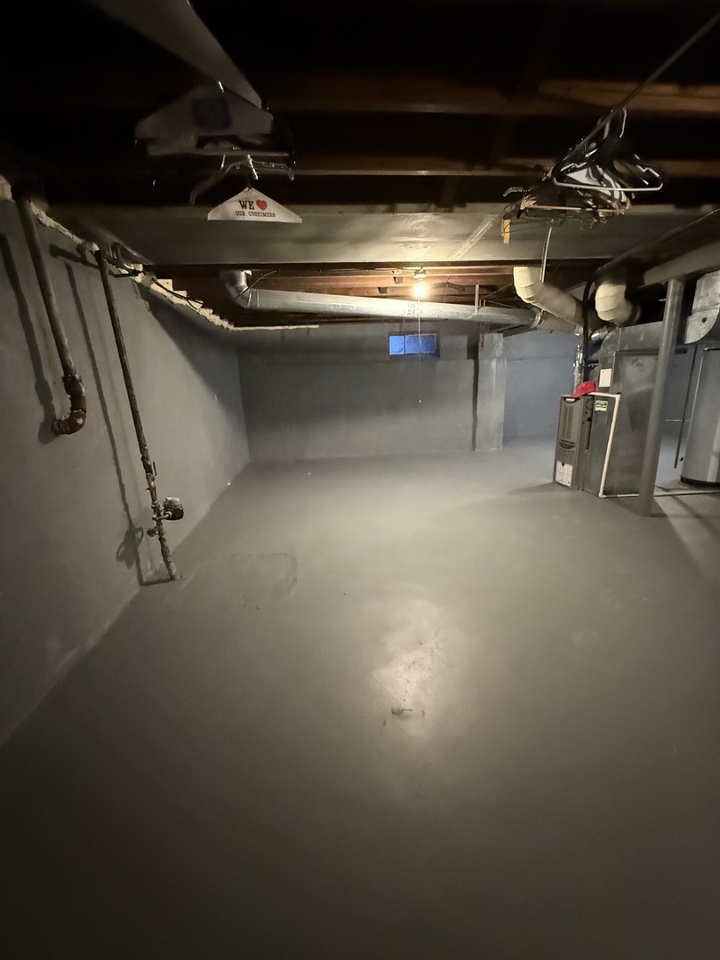 2610 West 80th Street Chicago, IL 60652 - Photo 18 of 27 a view of a room with racks