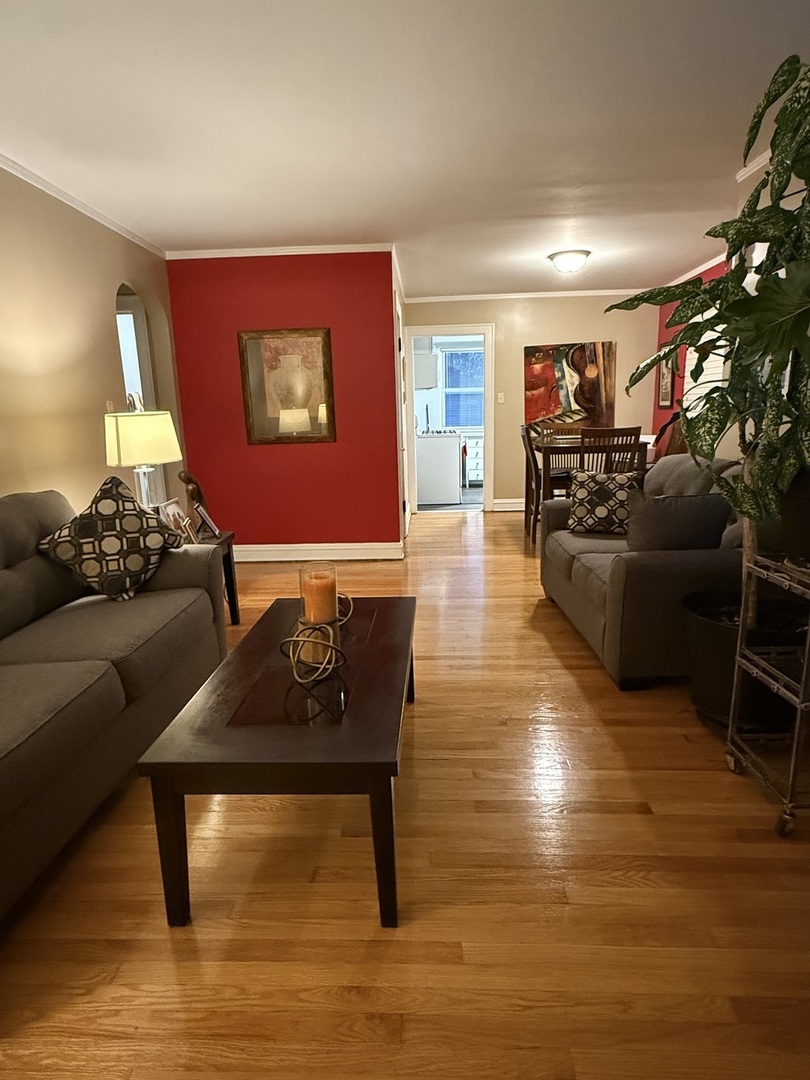 2610 West 80th Street Chicago, IL 60652 - Photo 6 of 27 a living room with furniture