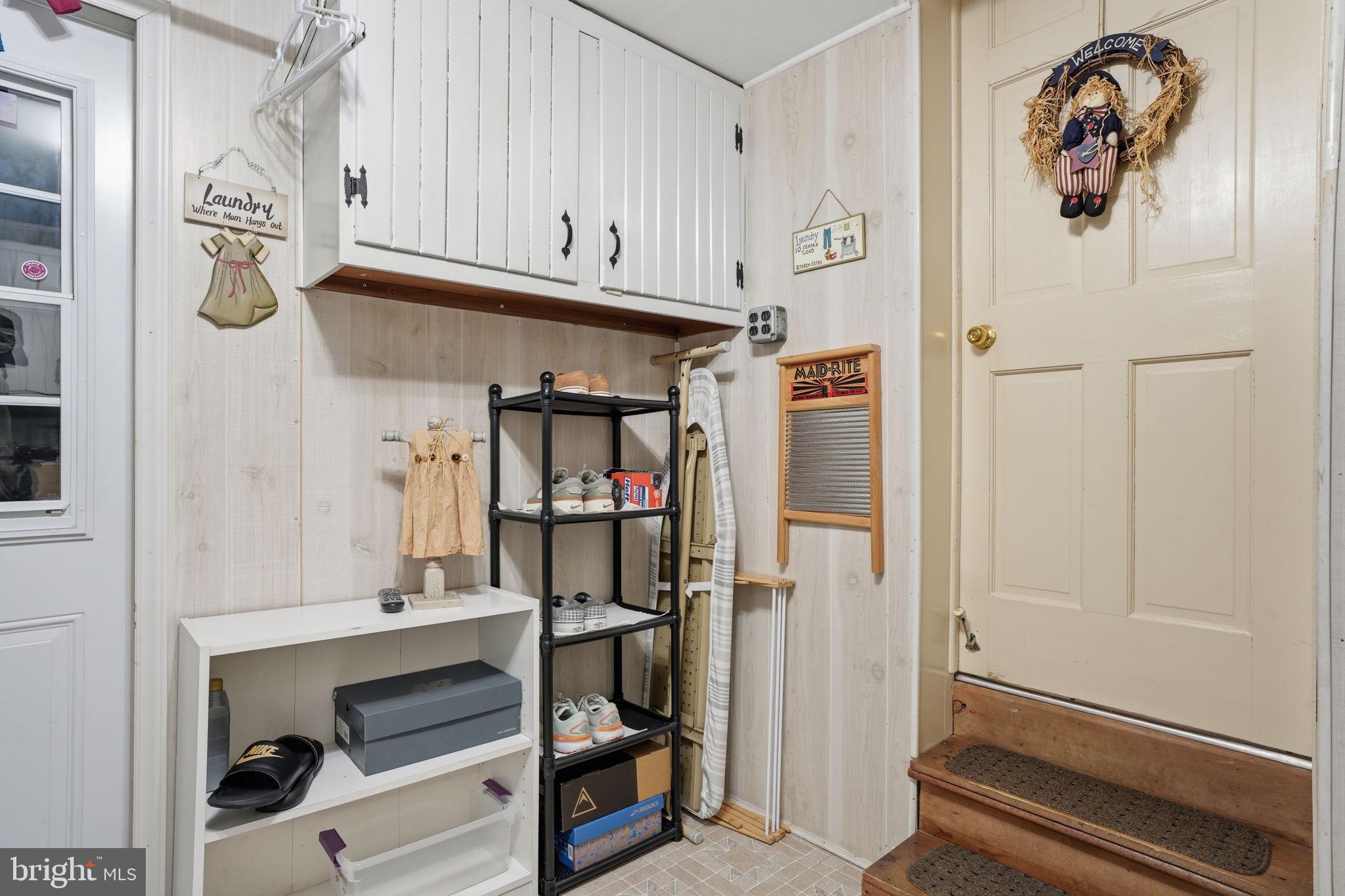 211 Longview Avenue Langhorne, PA 19047 - Photo 38 of 62 Charming entryway with rustic touches.