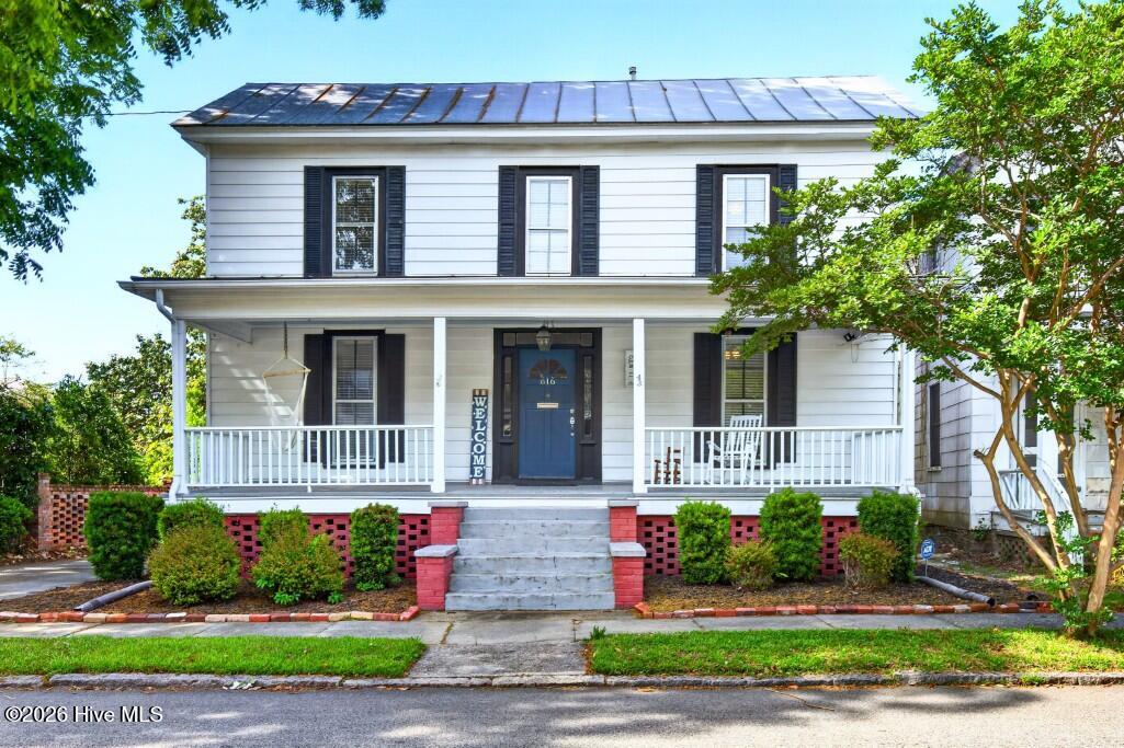 616 New Street New Bern, NC 28560 - Photo 1 of 32 IMG_7512
