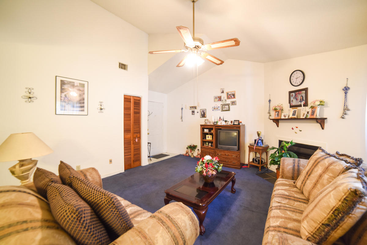 6221 Rolling Fork Road, Unit G North Charleston, SC 29406 - Photo 4 of 13 4-living room