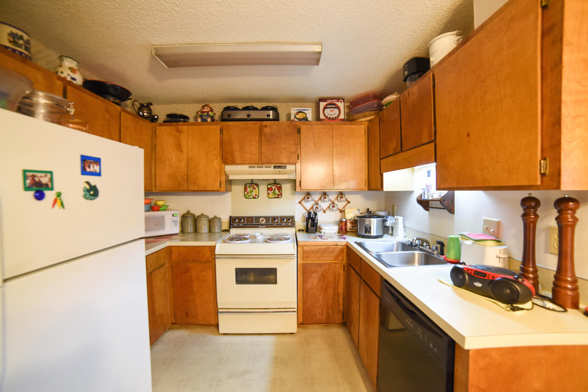 6221 Rolling Fork Road, Unit G North Charleston, SC 29406 - Photo 6 of 13 6-kitchen