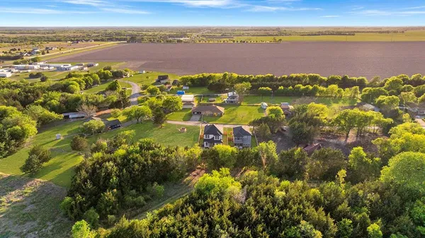 $418,500 | 232 Hilltop Drive, Ennis, TX 75119