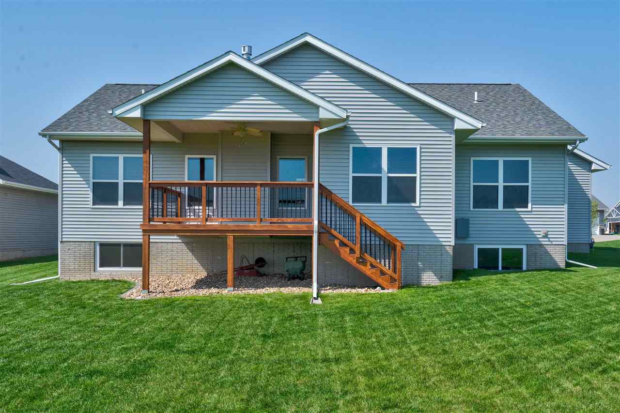 3125 Ridgeview Drive Ely, IA 52227 - Photo 3 of 39 Gallery Image 3