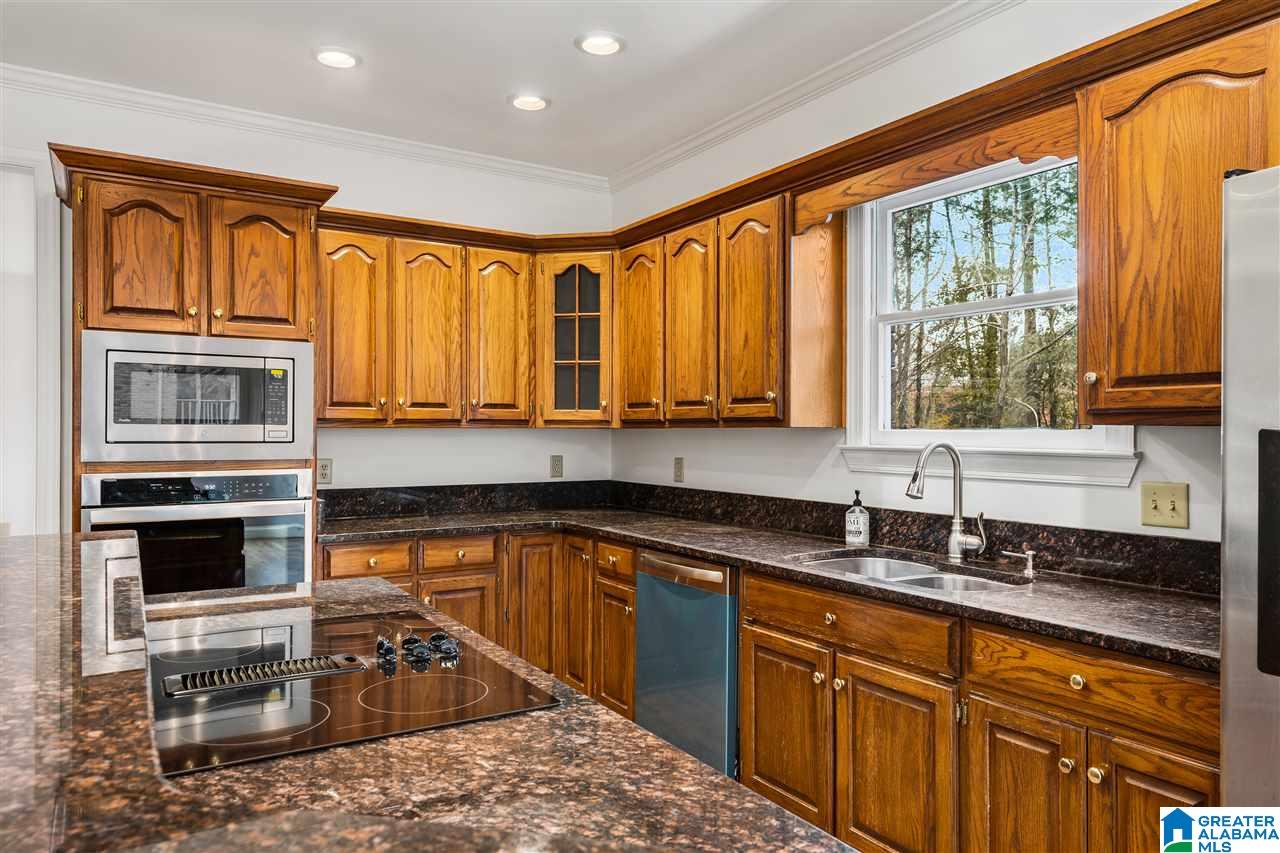 321 Trace Ridge Road Birmingham, AL 35244 - Photo 17 of 34