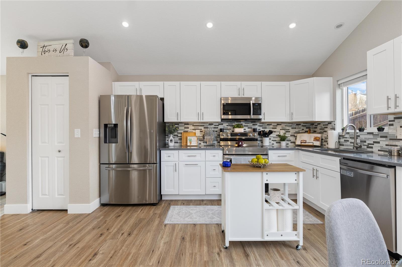 11368 Forest Drive Thornton, CO 80233 - Photo 9 of 26