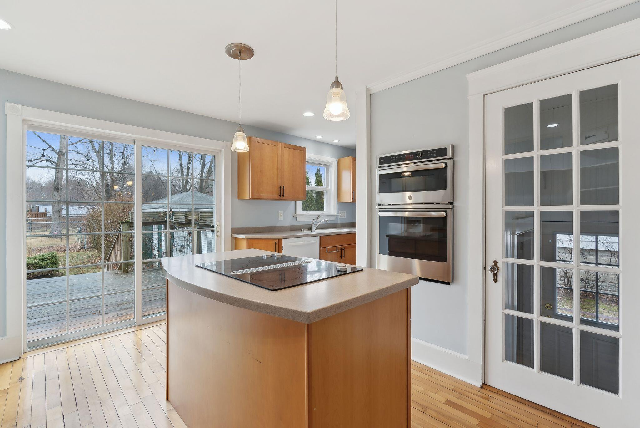 263 Ray Street Portland, ME 04103 - Photo 12 of 59 29_DSC04386