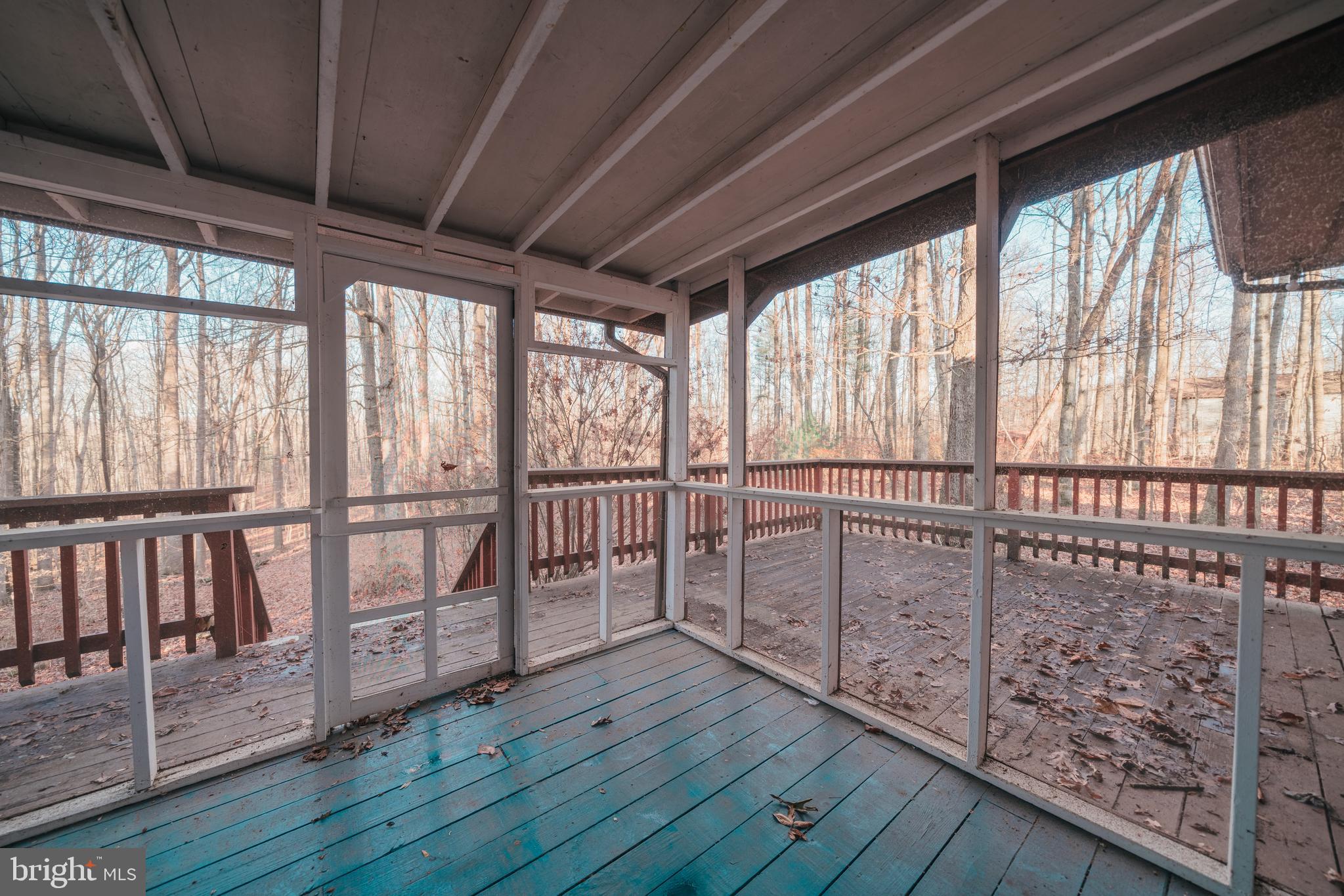 1309 Jacks Shop Road Rochelle, VA 22738 - Photo 27 of 27 Rear deck