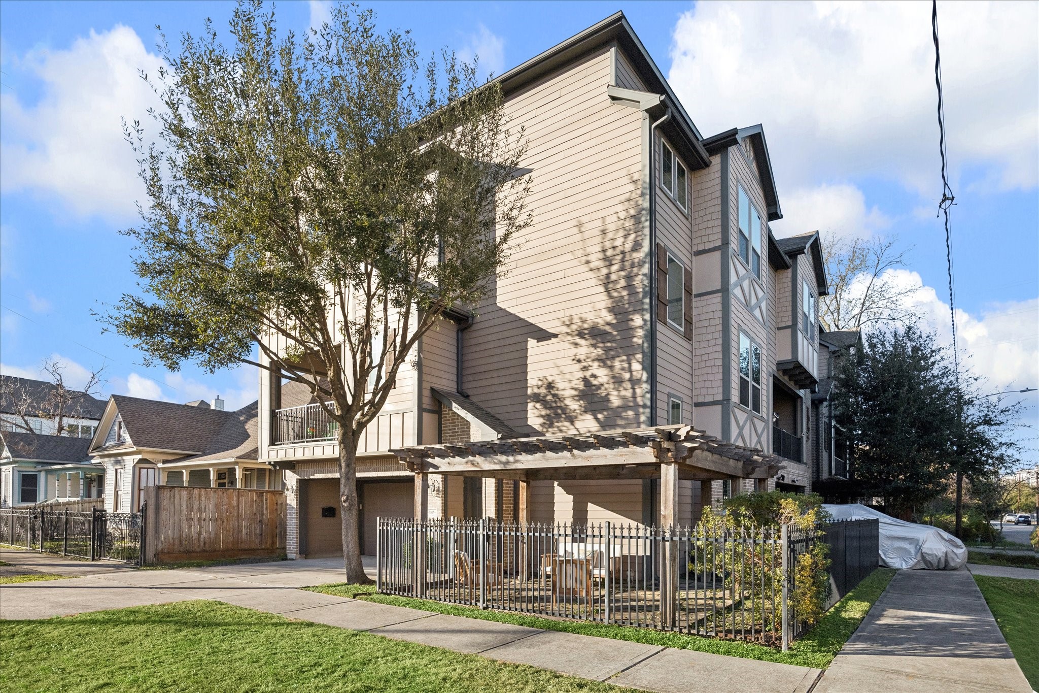 1702 Shearn Street Houston, TX 77007 - Photo 30 of 31 Don't miss the opportunity to call 1702 Shearn your home!