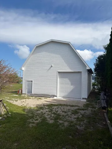 $1,550,000 | 4472 Crescent Beach Road, Onekama, MI 49675