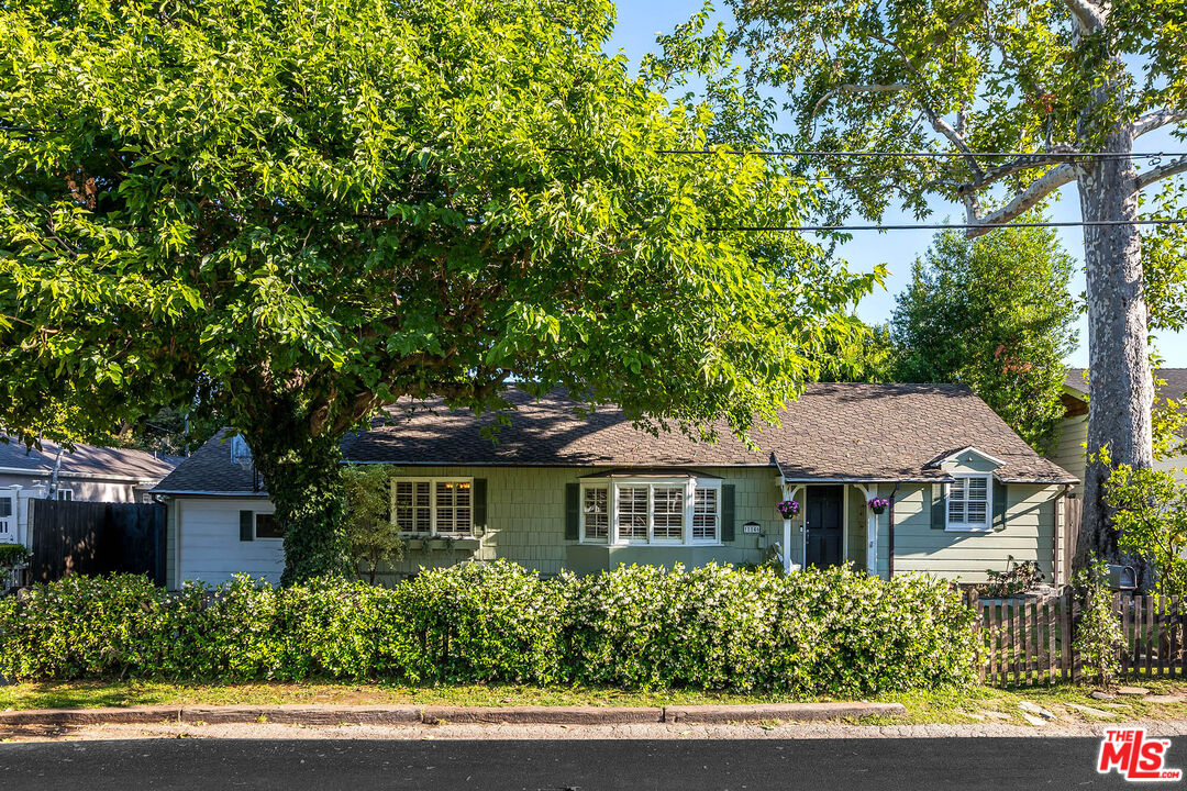 11146 Valley Spring Lane Studio City, CA 91602 - Photo 2 of 58