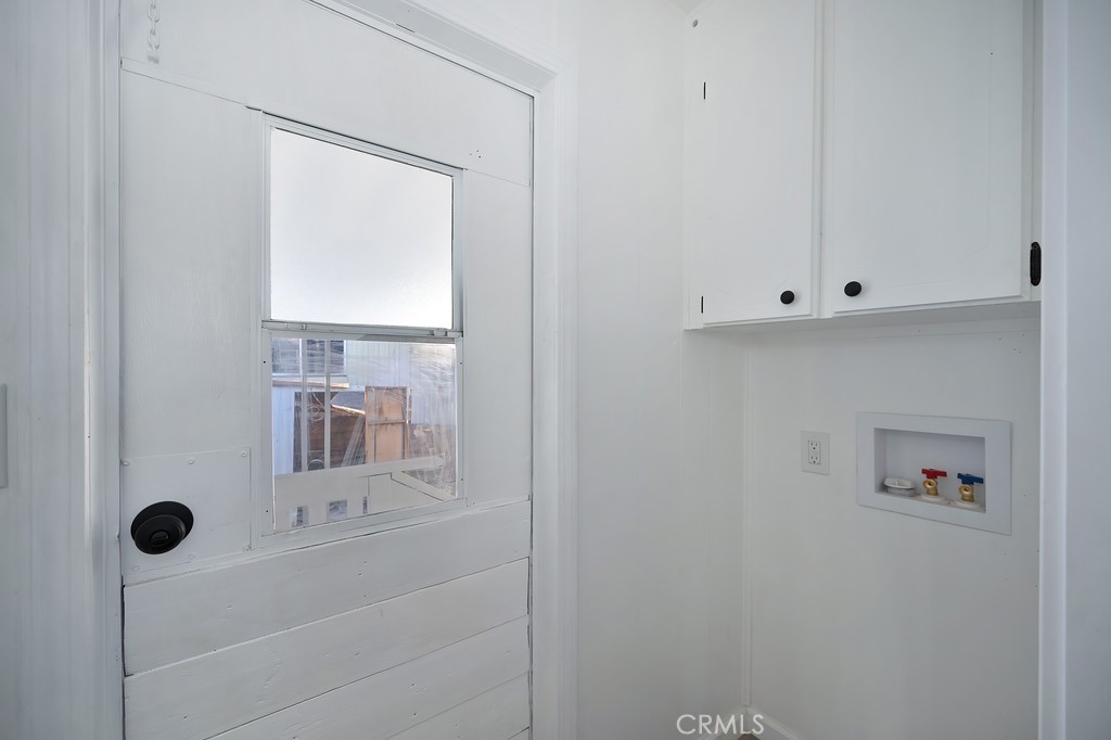 26455 Paradise Valley Road, Unit 85 Warner Springs, CA 92086 - Photo 21 of 36 a bathroom with a bathtub and shower