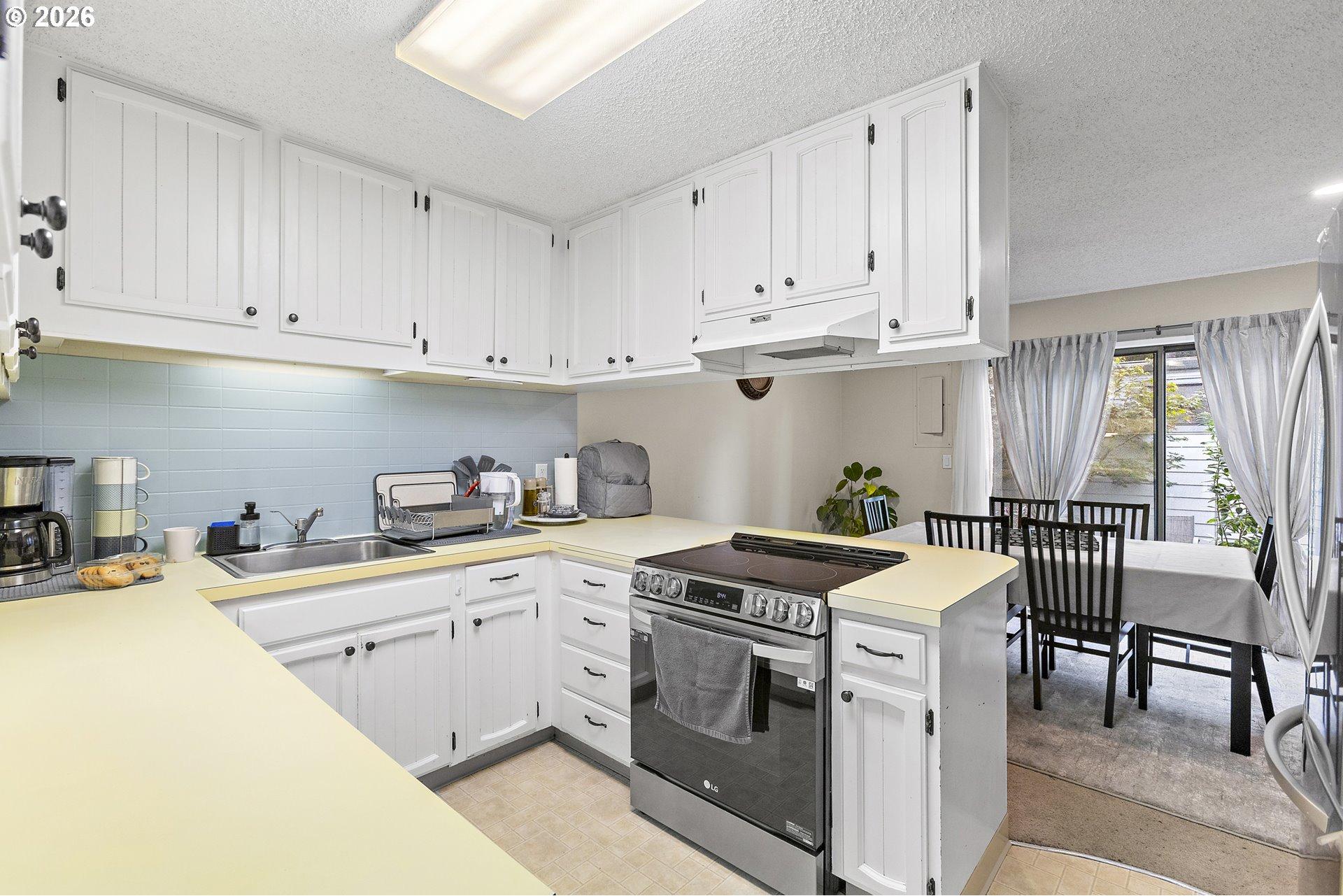 1200 Northeast Territorial Road, Unit 32 Canby, OR 97013 - Photo 18 of 43 Gallery Image 18