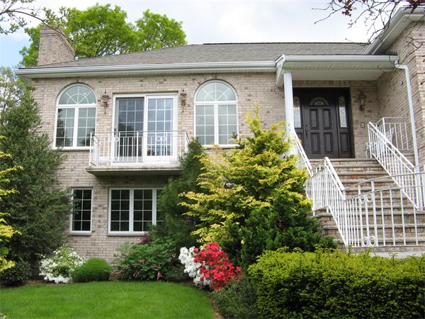 60 Raffaele Drive Waltham, MA 02452 - Photo 17 of 18 Gallery Image 17