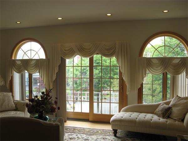 60 Raffaele Drive Waltham, MA 02452 - Photo 5 of 18 Gallery Image 5