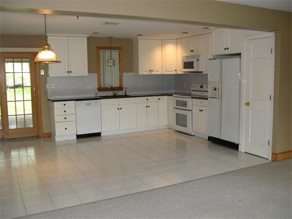 60 Raffaele Drive Waltham, MA 02452 - Photo 9 of 18 Gallery Image 9