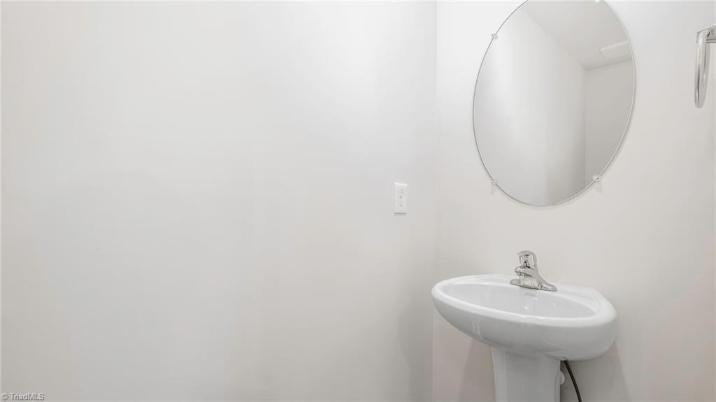 6663 Capstone Court Rural Hall, NC 27045 - Photo 3 of 18 Gallery Image 3
