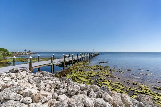 $2,900 | 87455 Old Highway, Unit 124, Islamorada, FL 33036