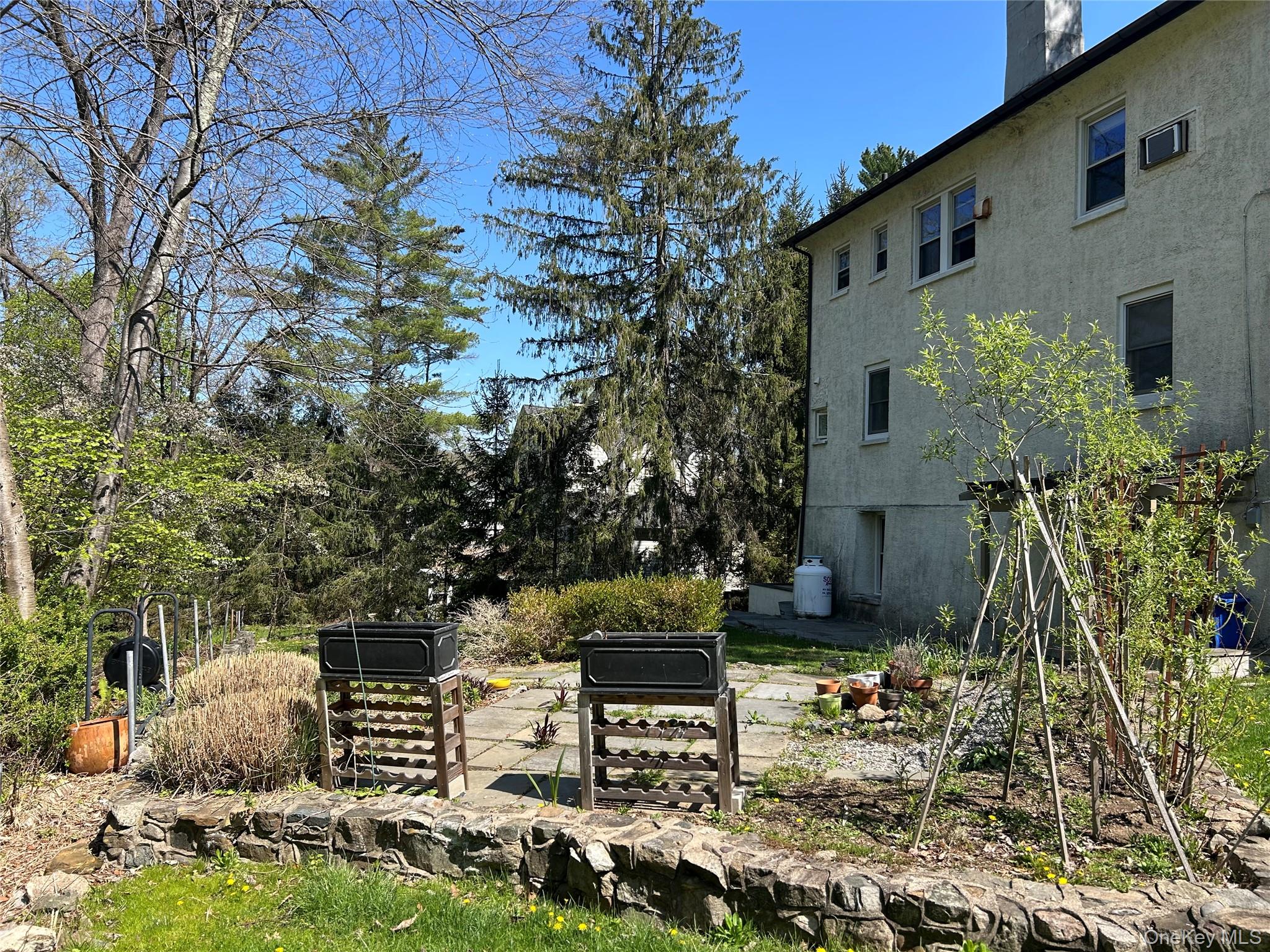 56 Clubhouse Road Tuxedo Park, NY 10987 - Photo 31 of 43 Relax on the Patio.