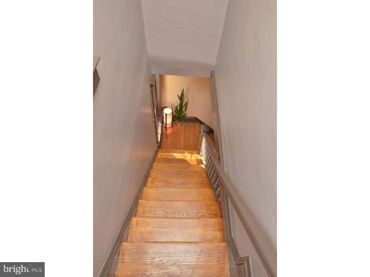 133 Ashby Road Upper Darby, PA 19082 - Photo 17 of 25 Hallway
