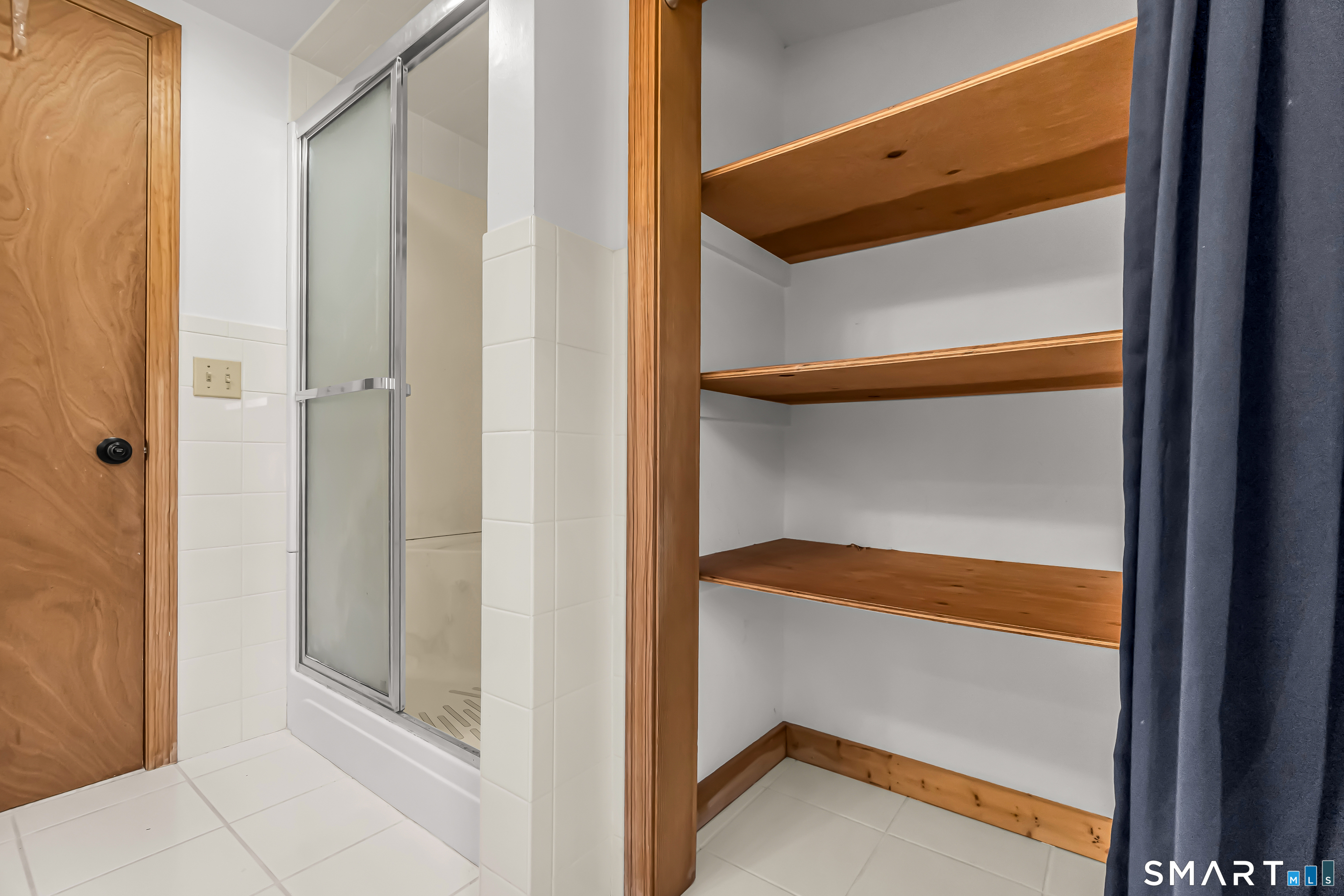 466 High Hill Road Meriden, CT 06450 - Photo 17 of 35