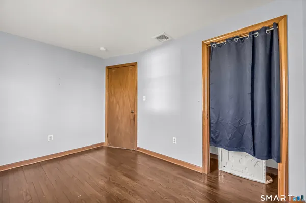 $2,500 | 466 High Hill Road, Meriden, CT 06450