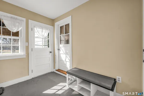 $2,500 | 466 High Hill Road, Meriden, CT 06450