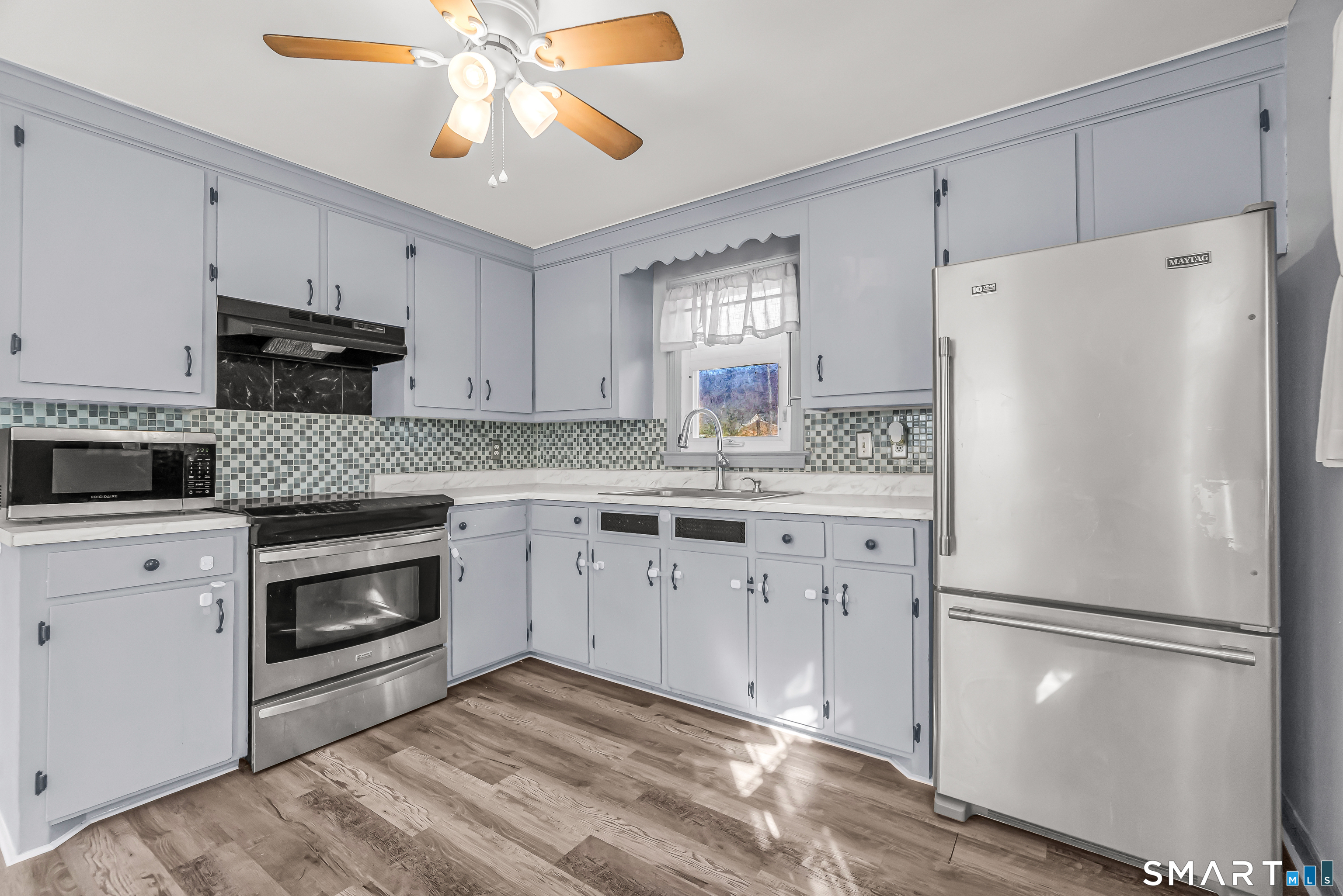 466 High Hill Road Meriden, CT 06450 - Photo 10 of 35