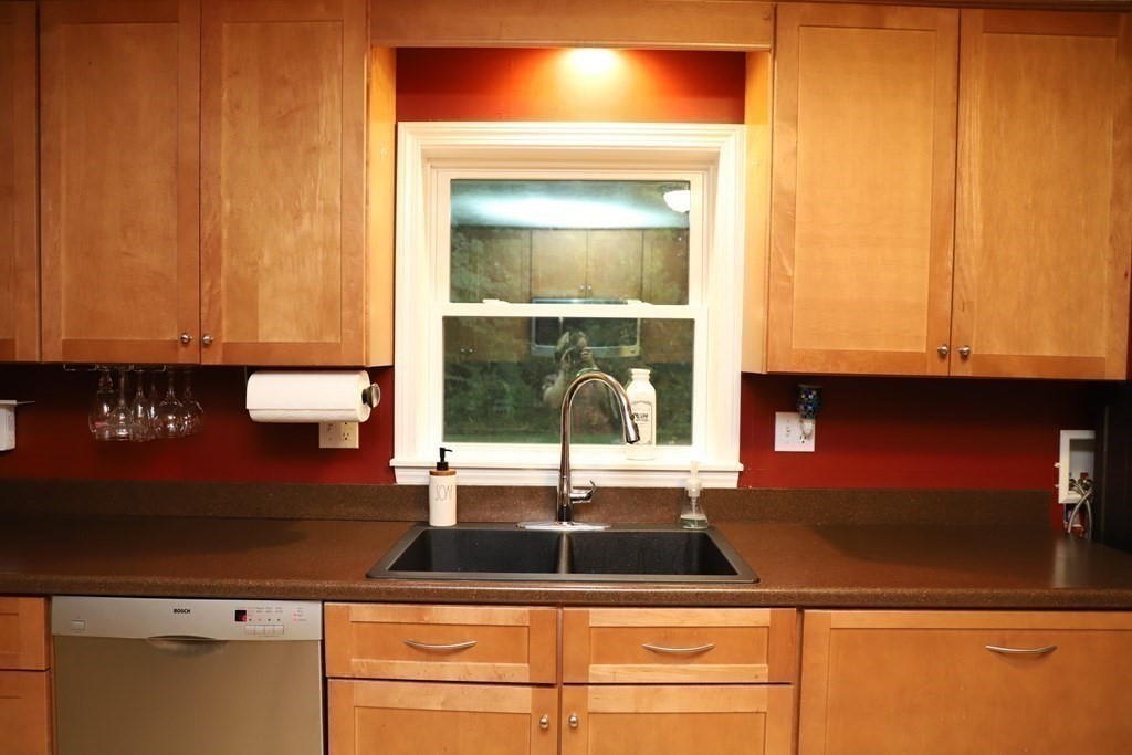 13 Ruthellen Road Framingham, MA 01701 - Photo 10 of 27 Gallery Image 10